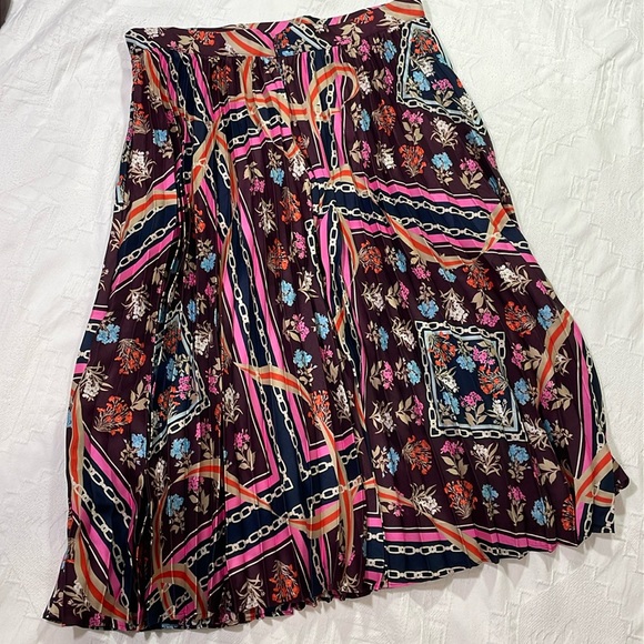 Anne Taylor Floral Scarf Print Pleated Midi Skirt Pink Wine Navy Size 12 - Picture 5 of 11